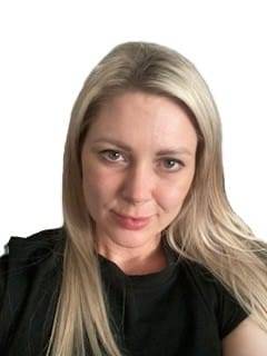 Profile-photo-Anna-Wills-Play-Therapist-Purple-House-Clinic-Falkirk-Edinburgh
